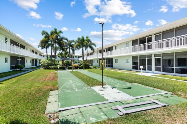Tarelton Manor, 2100 NE 38th St #205, Lighthouse Point, Florida 33064, image 1