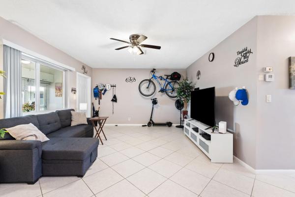 Tarelton Manor, 2100 NE 38th St #205, Lighthouse Point, Florida 33064, image 3