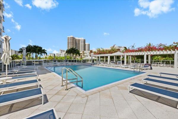 The Berkley South, 3015 N Ocean Blvd #18L, Fort Lauderdale, Florida 33308, image 2