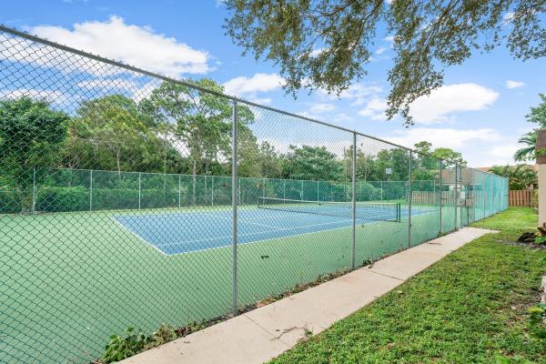 Cinnamon, 5225 Spice Dr, Palm Beach Gardens, Florida 33418, image 3