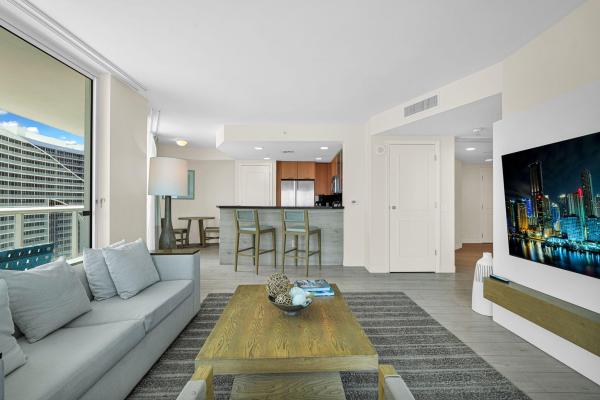 The Q Club Resort & Residences, 505 N Fort Lauderdale Beach Blvd #1817, Fort Lauderdale, Florida 33304, image 3