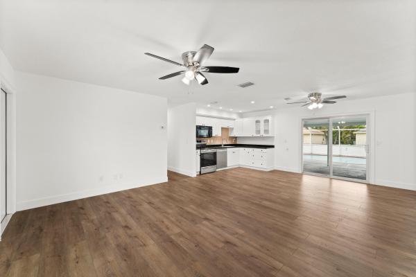 Gatlin Pines, 1575 SW Fresno Rd, Port St. Lucie, Florida 34953, image 3