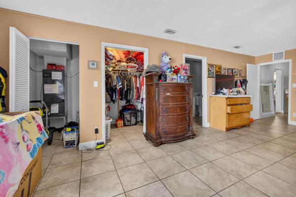 3408 Avenue H W, Riviera Beach, Florida 33404, image 1