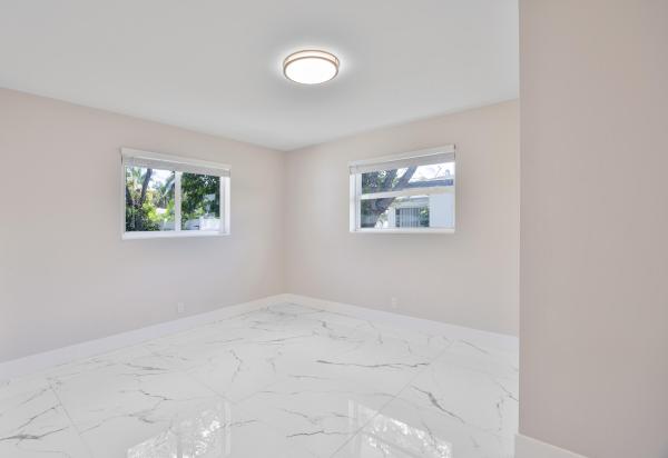 215 Evergreen Dr, Lake Park, Florida 33403, image 1