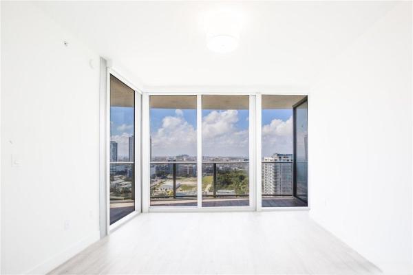 Aria On The Bay, 488 NE 18th St #2200, Miami, Florida 33132, image 3