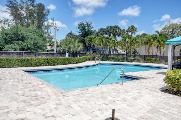 Fairfield At Boca Of Cedar Grove, 5335 Park Place Cir, Boca Raton, Florida 33486, image 3
