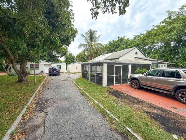 Northwood, 638 50th St, West Palm Beach, Florida 33407, image 2