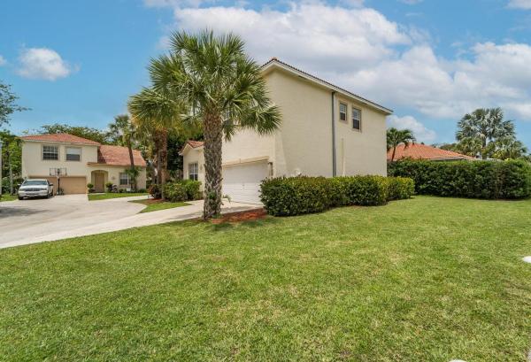 Wellington Lakes, 1780 Pierside Cir, Wellington, Florida 33414, image 2