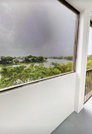 Sunrise Island, 4025 N Nob Hill Rd #409, Sunrise, Florida 33351, image 2