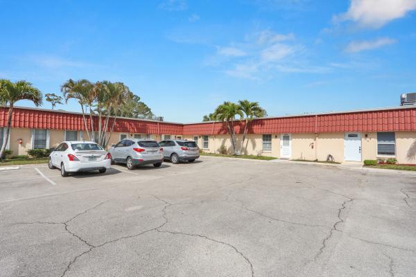 615 Laconia Cir, Lake Worth, Florida 33467, image 3