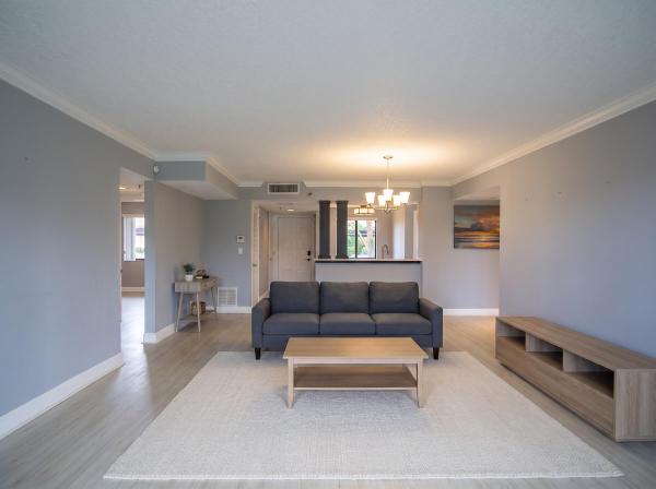 Huntington Towers, 7370 S Oriole Blvd #102, Delray Beach, Florida 33446, image 1