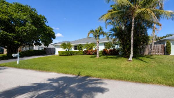 Jupiter In The Pines, 364 Venus Ave, Tequesta, Florida 33469, image 1
