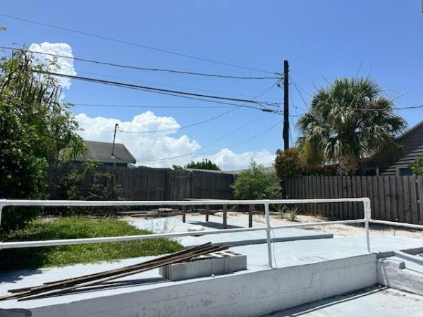 Lake Worth Town, 913 N B St, Lake Worth Beach, Florida 33460, image 1