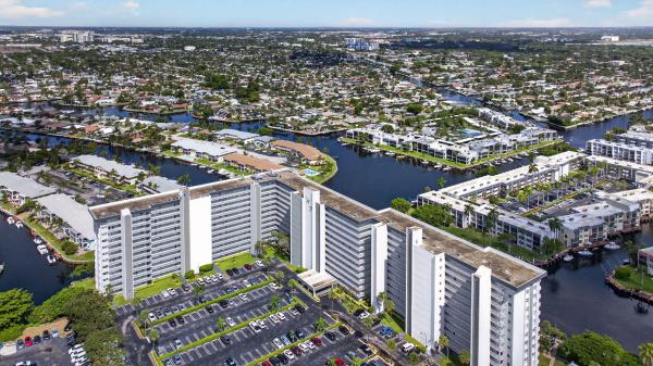 Waterford Point, 801 S Federal Hwy #1103, Pompano Beach, Florida 33062, image 2