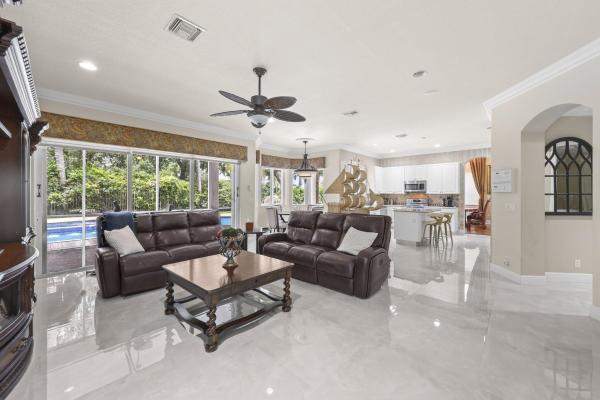 Mariners Cove, 4461 Mariners Cove Dr, Wellington, Florida 33449, image 3
