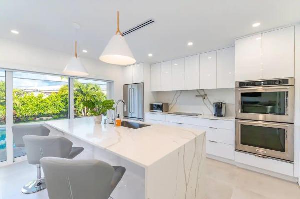 Imperial Point, 6600 NE 21st Dr, Fort Lauderdale, Florida 33308, image 3