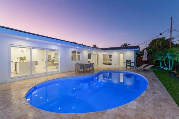 Imperial Point, 6600 NE 21st Dr, Fort Lauderdale, Florida 33308, image 2