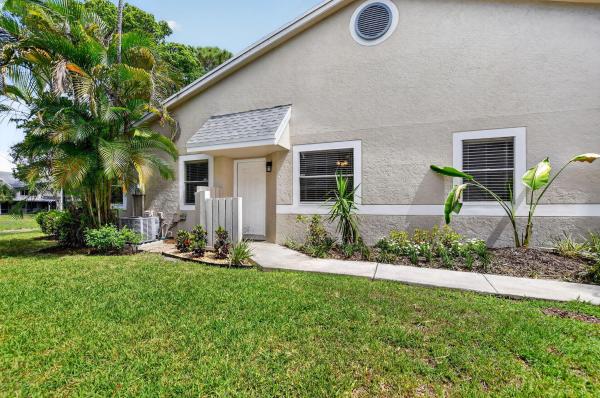 Discovery Pointe, 1971 Discovery Cir E, Deerfield Beach, Florida 33442, image 2