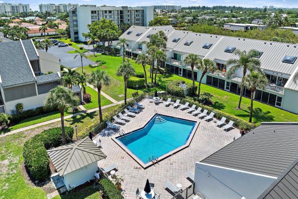 Poolside Villas At Jupiter Ocean & Racquet Club, 1605 S Us Highway 1 #M2-108, Jupiter, Florida 33477, image 1