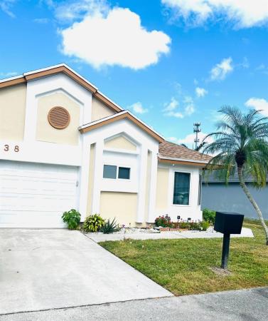Hunter Run, 838 E Palm Run Dr, North Lauderdale, Florida 33068, image 2