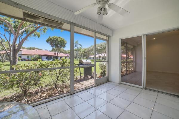 Huntington Pointe, 6070 Sunny Manor Ct, Delray Beach, Florida 33484, image 2