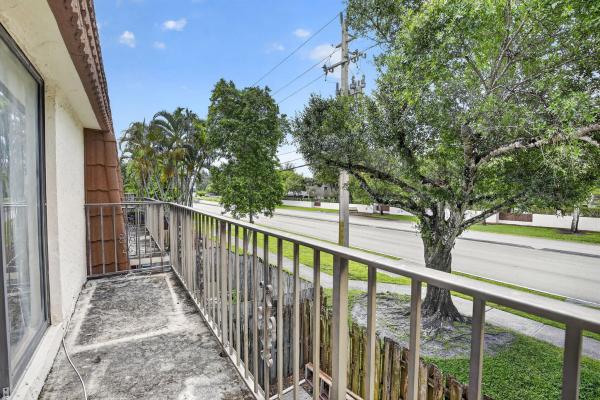 Chateaulaine, 11556 NW 1st St, Plantation, Florida 33325, image 1