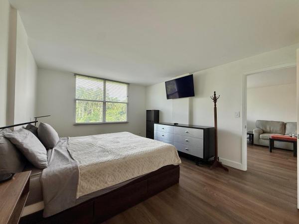 Royal Park, 102 Royal Park Dr #4C, Oakland Park, Florida 33309, image 1