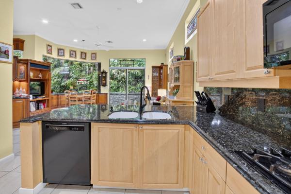 Mayfair At Woodfield Country Club, 6295 NW 43rd Ter, Boca Raton, Florida 33496, image 2