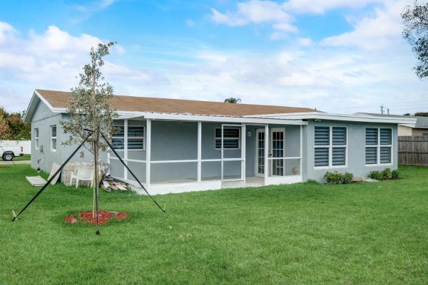 Commonwealth Manor, 520 SW 13th Pl, Deerfield Beach, Florida 33441, image 1