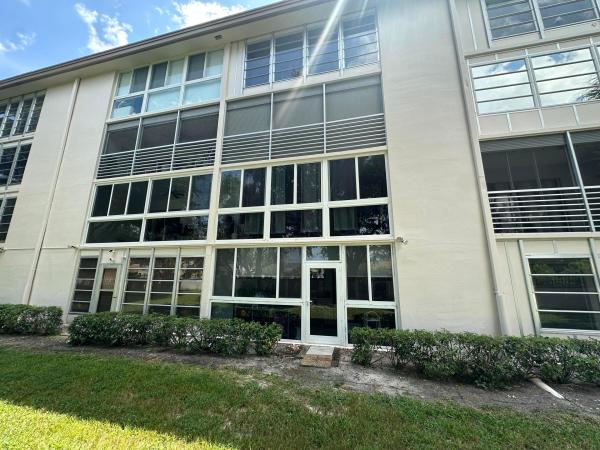 Bermuda Village, 1901 Bermuda Cir #B1, Coconut Creek, Florida 33066, image 1