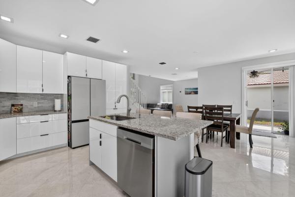 Sandpiper Landing, 5040 Heron Pl, Coconut Creek, Florida 33073, image 3
