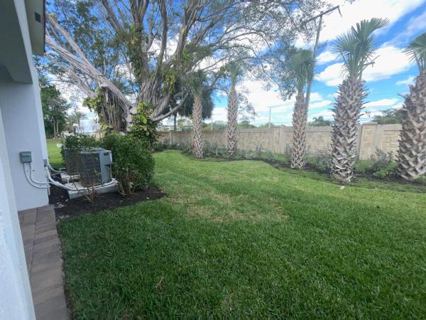 6907 Broadwater Ln, Lake Worth, Florida 33467, image 1