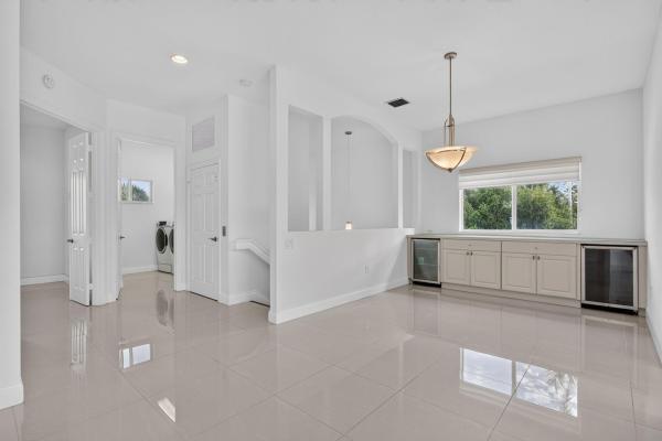 7940 Exeter Cir E #201, Tamarac, Florida 33321, image 2