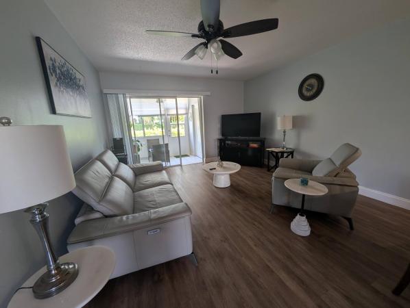2671 Emory Dr E #B, West Palm Beach, Florida 33415, image 3