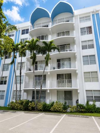 484 NW 165th Street Rd #A-609, Unincorporated Dade County, Florida 33169, image 3
