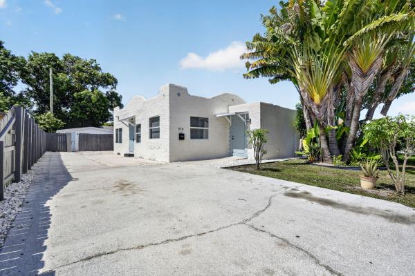 516 Independence Rd #1, West Palm Beach, Florida 33405, image 3