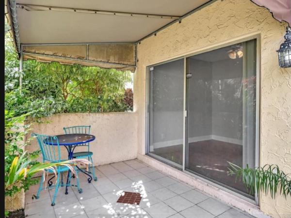 3400 Spring Bluff Pl #49, Lauderhill, Florida 33319, image 1