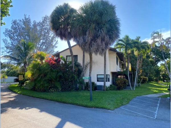 3400 Spring Bluff Pl #49, Lauderhill, Florida 33319, image 2