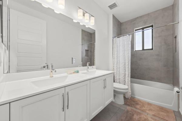 Cascata At MiraLago, 10432 N Lago Vista Cir, Parkland, Florida 33076, image 3