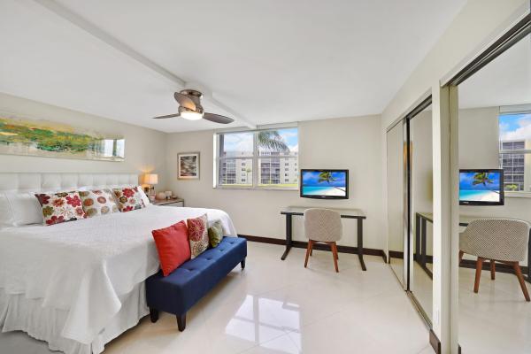 Meadowbrook Lakes View, 311 SE 3rd St #207, Dania Beach, Florida 33004, image 1
