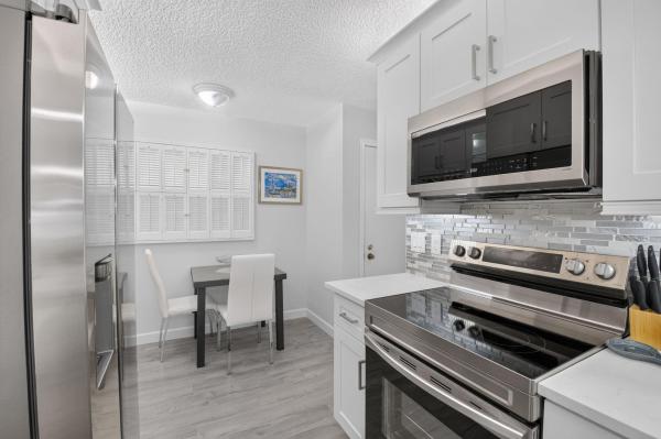 Boca Barwood, 23249 Barwood Ln N #305, Boca Raton, Florida 33428, image 2