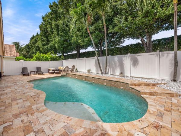 6344 Barton Creek Cir, Lake Worth, Florida 33463, image 2