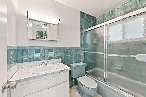 3203 Mcdonald St, Miami, Florida 33133, image 3