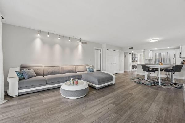 Racquet Club At Bonaventure, 327 Lakeview Dr #203, Weston, Florida 33326, image 3