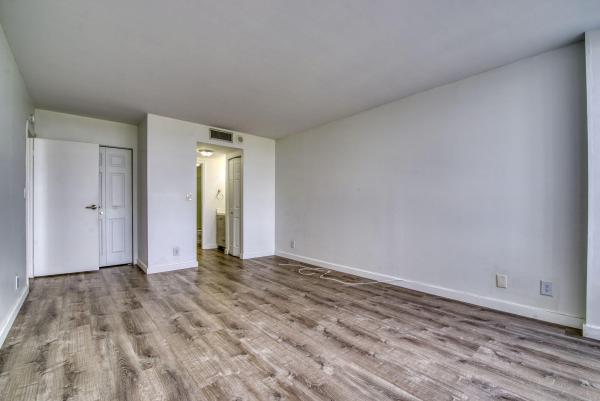 The Olympus Towers, 600 Three Islands Blvd #801, Hallandale Beach, Florida 33009, image 2