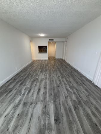Racquet Club At Bonaventure, 220 Lakeview Dr #103, Weston, Florida 33326, image 2