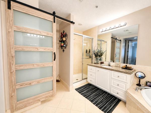 Harbour Isle East, 37 Harbour Isle Dr #101, Fort Pierce, Florida 34949, image 1