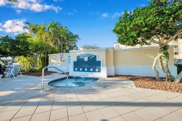 Harbour Isle East, 37 Harbour Isle Dr #101, Fort Pierce, Florida 34949, image 2