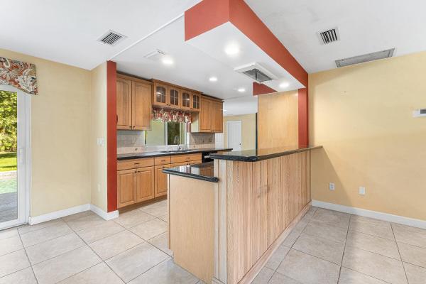 Square Lake, 8645 Square Lake Dr, Palm Beach Gardens, Florida 33418, image 1