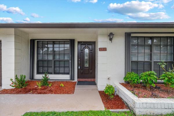 Buttonwood, 6510 Olivewood Cir, Greenacres, Florida 33463, image 3
